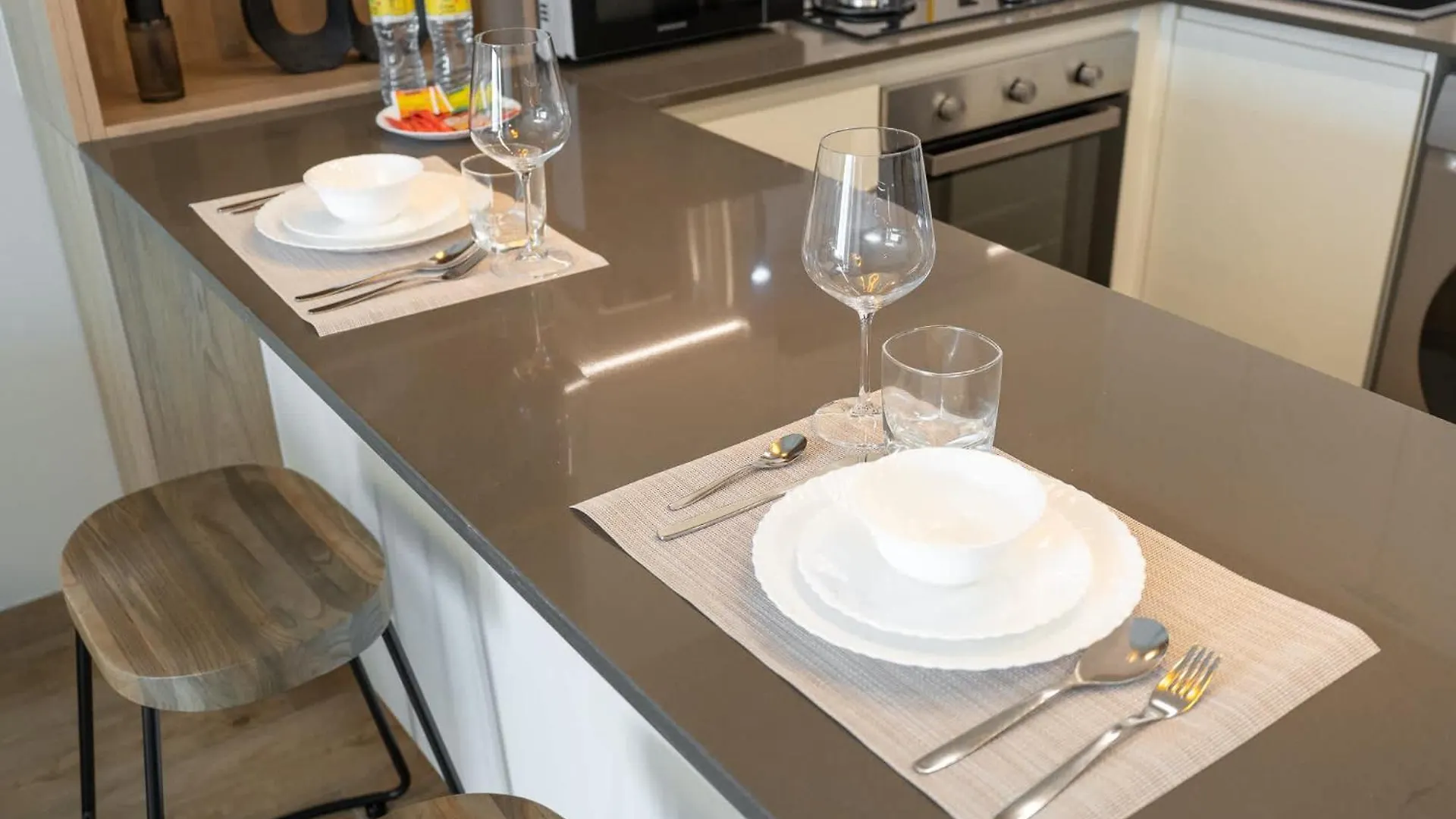Sophisticated Studio Apartment In Rokane G25 Jvc Dubai
