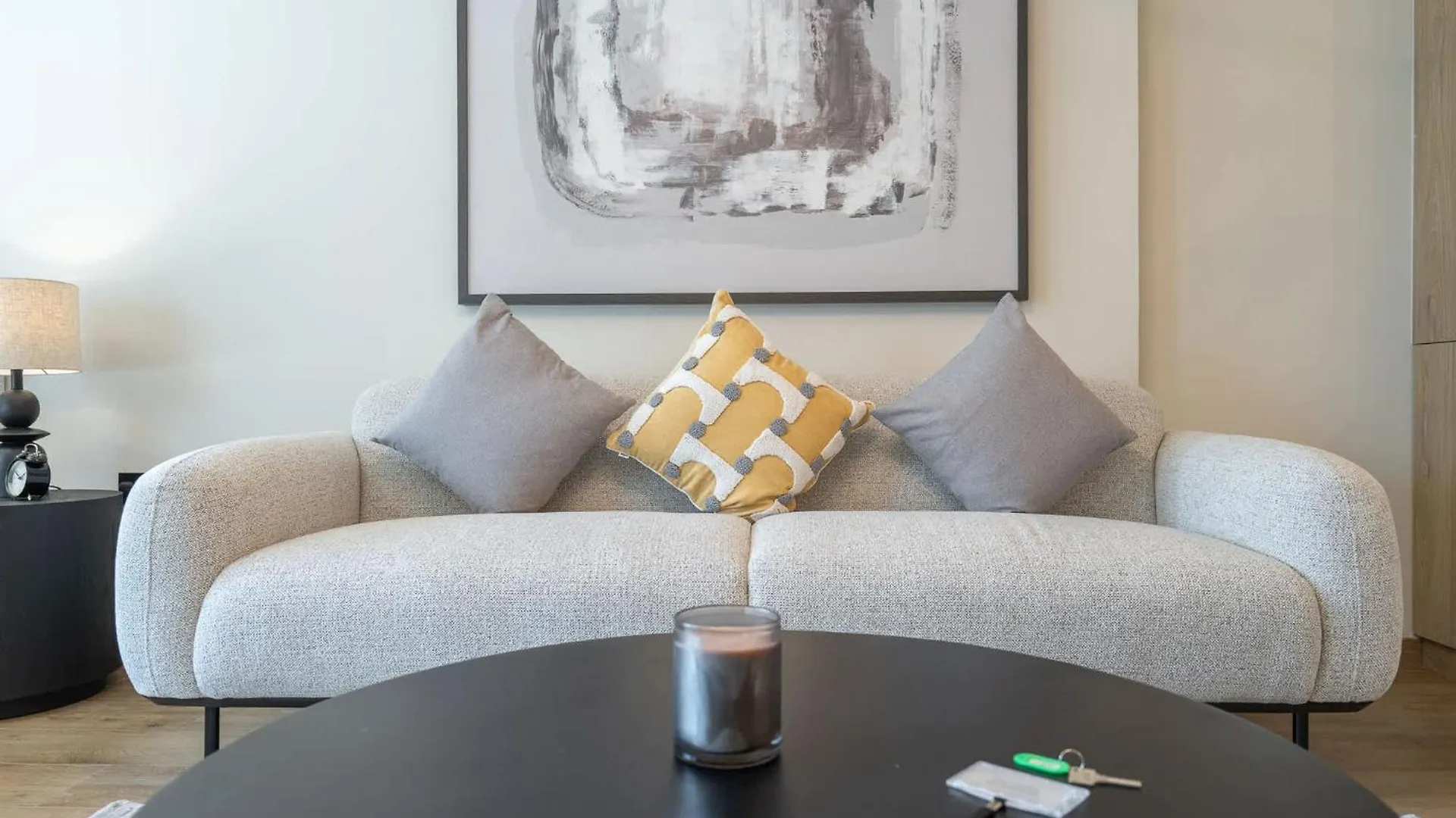 Sophisticated Studio Apartment In Rokane G25 Jvc Dubai